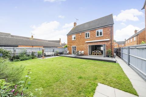 4 bedroom detached house for sale, Hawkmoth Close, Walton Cardiff, Tewkesbury