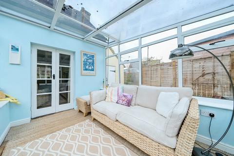 2 bedroom detached house for sale, Teddington, Tewkesbury, Gloucestershire