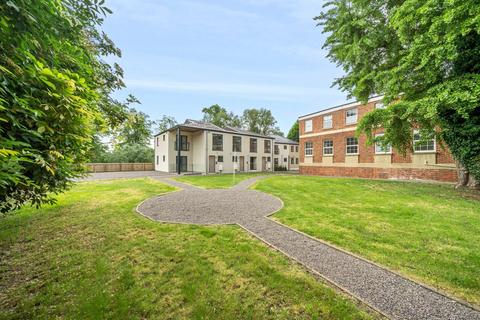 3 bedroom end of terrace house for sale, Gander Lane, Tewkesbury