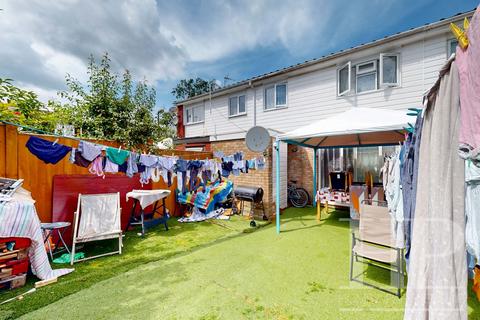 3 bedroom terraced house for sale, Tussock Close, Crawley RH11