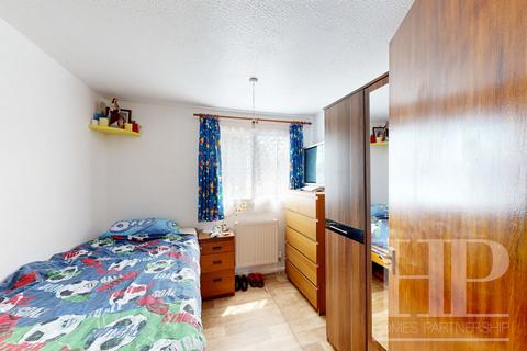 4 Tussock Close, Crawley, RH11 8BE