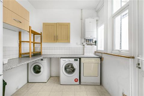 49 Hounslow Avenue, Hounslow, TW3 2DZ
