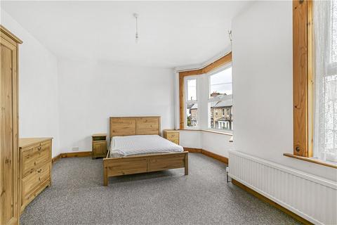 49 Hounslow Avenue, Hounslow, TW3 2DZ