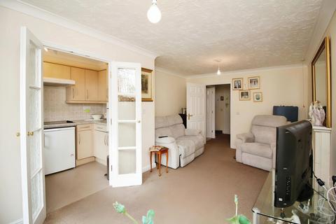 1 bedroom flat for sale, Forge Court, Syston, LE7