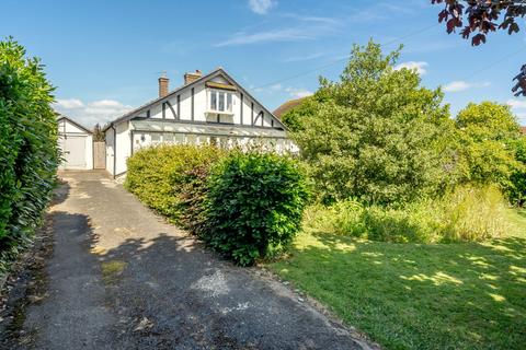 4 bedroom detached house for sale, Grafton Road, Selsey, PO20