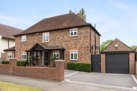 4 bedroom detached house for sale, Kingsmead Avenue, Worcester Park, KT4