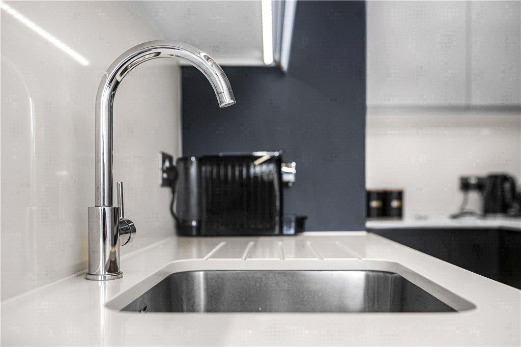 Kitchen/Reception