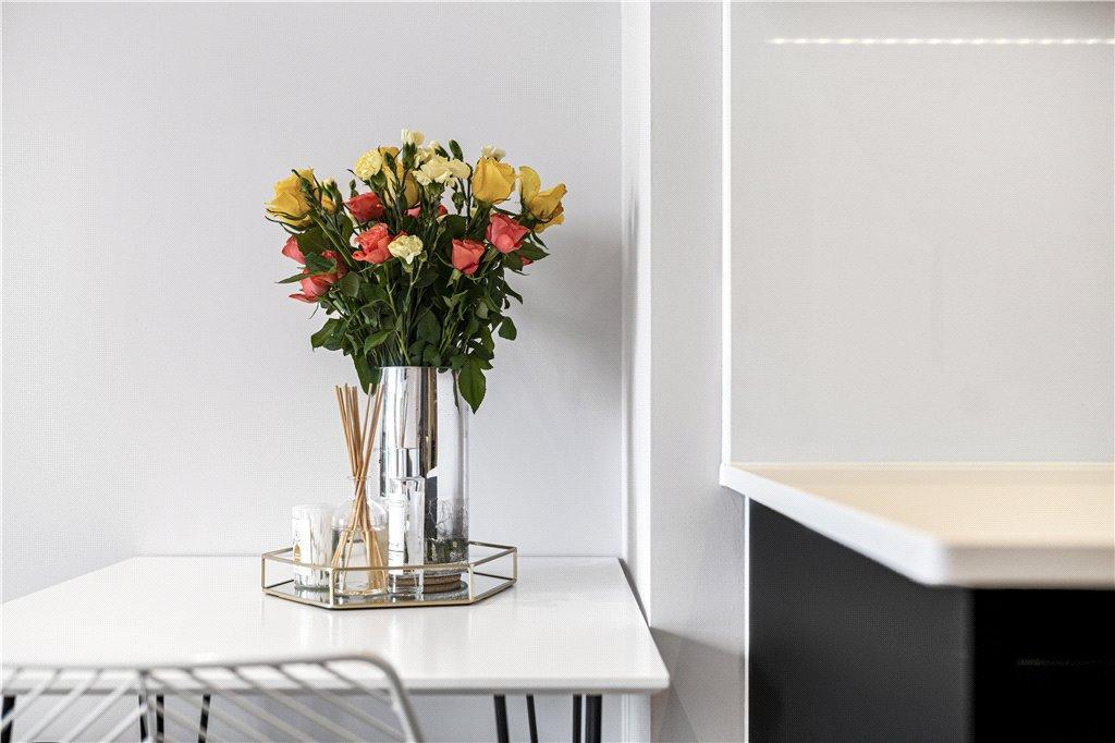 Kitchen/Reception