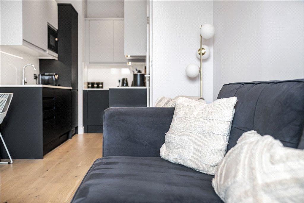 Kitchen/Reception
