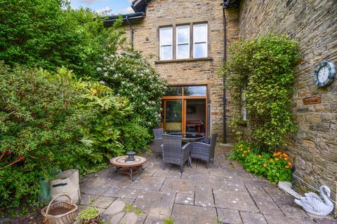 6 bedroom terraced house for sale, Woodside Lane, Huddersfield, HD2