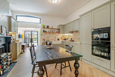 182 Cathedral Road, Cardiff, CF11 9JE