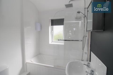 27 Clarendon Road, Grimsby, DN34 5SE