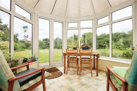 3 bedroom detached bungalow for sale, Fairway, Wickford, Essex, SS12