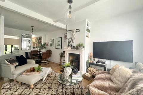 48 Manor Road, Chelmsford, CM2 0EP