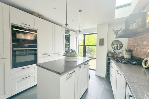 48 Manor Road, Chelmsford, CM2 0EP