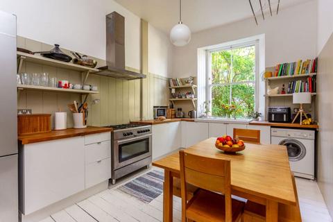 23/1 Eyre Crescent, Edinburgh, EH3 5EU