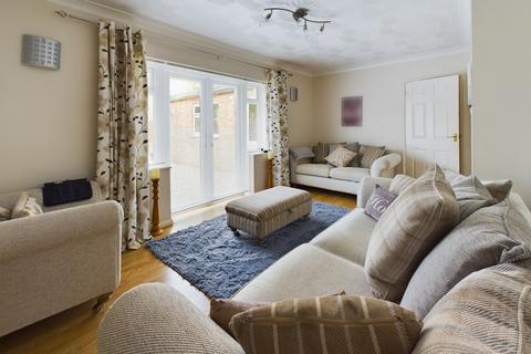 4 bedroom terraced house for sale, Victory Way, Cottenham