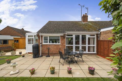 2 bedroom semi-detached bungalow for sale, Leominster,  Herefordshire,  HR6