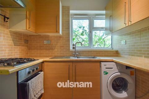 6b Chirton Grove, Birmingham, B14 6TJ