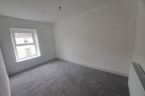 9 Ceidrim Road, Glanamman, Ammanford, SA18 1BZ