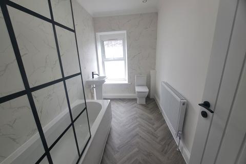 9 Ceidrim Road, Glanamman, Ammanford, SA18 1BZ