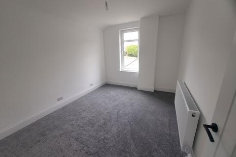 9 Ceidrim Road, Glanamman, Ammanford, SA18 1BZ