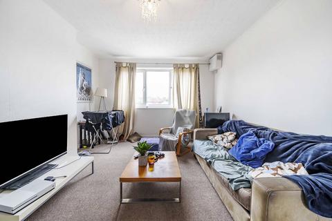 2 bedroom flat to rent, Balham Park Road, Balham, London, SW12