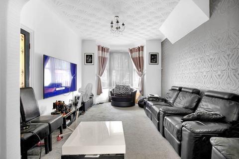 3 bedroom house for sale, Canterbury Road, Leyton, E10