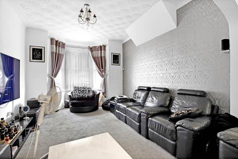3 bedroom house for sale, Canterbury Road, Leyton, E10