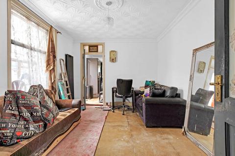 3 bedroom house for sale, Canterbury Road, Leyton, E10