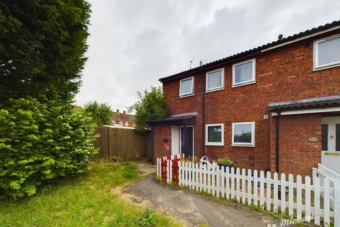 3 bedroom end of terrace house for sale, Plym Close, Aylesbury, Buckinghamshire