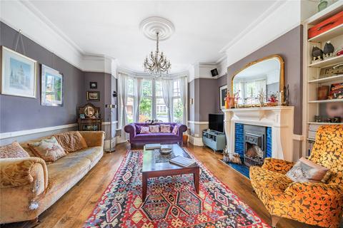 25 Collingwood Avenue, London, N10 3EH