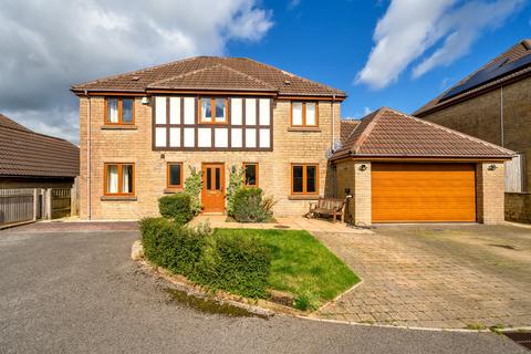 5 bedroom detached house for sale, Strawbridge Close, Radstock BA3