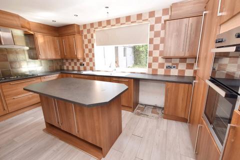 4 bedroom semi-detached house for sale, Tong Road, Leeds, West Yorkshire