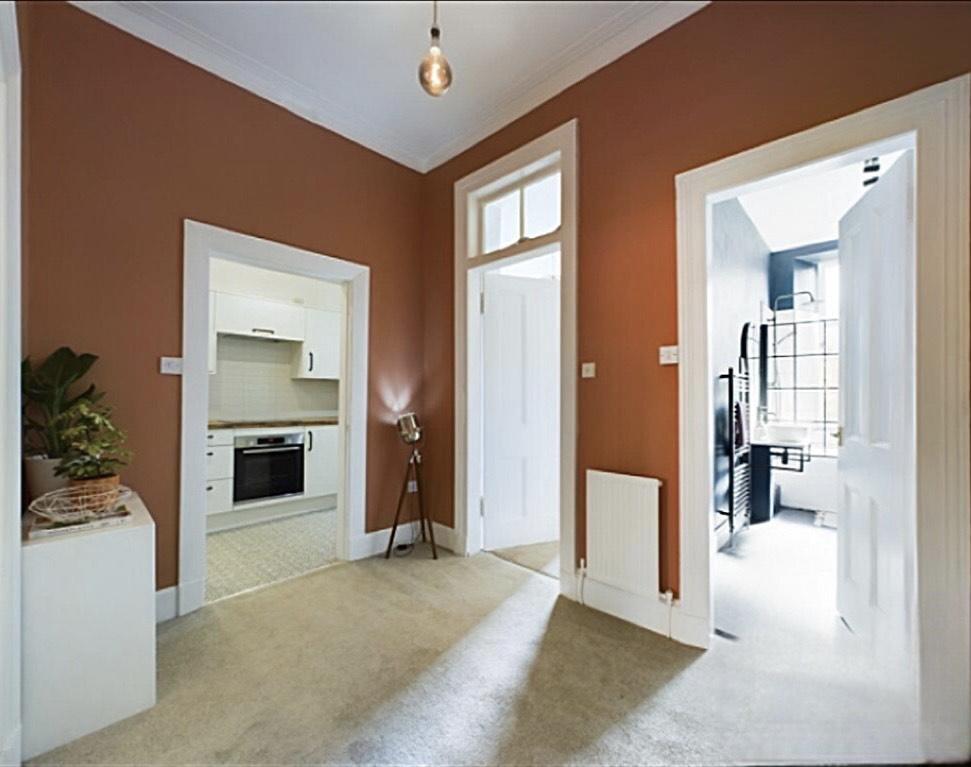 Apartment in Glasgow, The Drives, Dennistoun - View 2