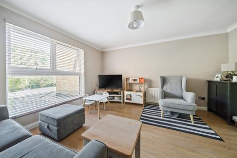 2 bedroom flat for sale, Chapel Fields, Godalming GU7