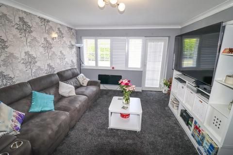2 bedroom flat for sale, Mark Anthony Court, Hayling Island