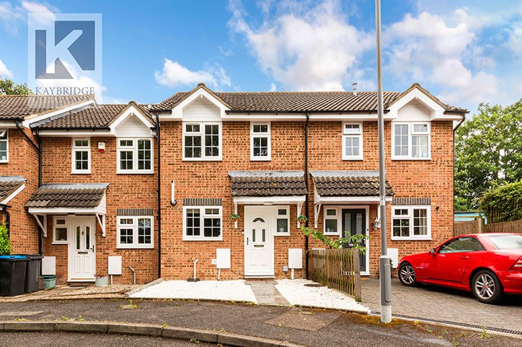 Chelsea Close, Worcester Park   KT4 7 SF