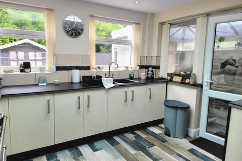 3 bedroom detached bungalow for sale, Wilton Avenue, Chapel St. Leonards, Skegness, PE24 5SG