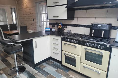 3 bedroom detached bungalow for sale, Wilton Avenue, Chapel St. Leonards, Skegness, PE24 5SG