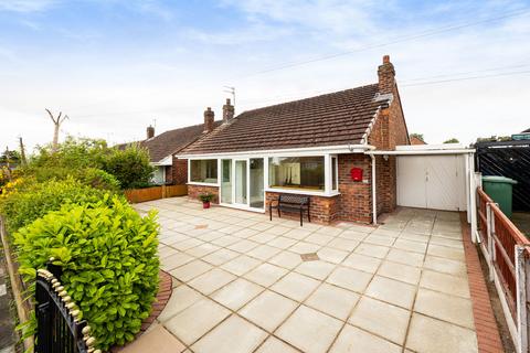 2 bedroom detached bungalow for sale, Chorleys Lane, Widnes WA8