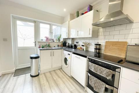 1 bedroom apartment to rent, Butts Green Road, Hornchurch