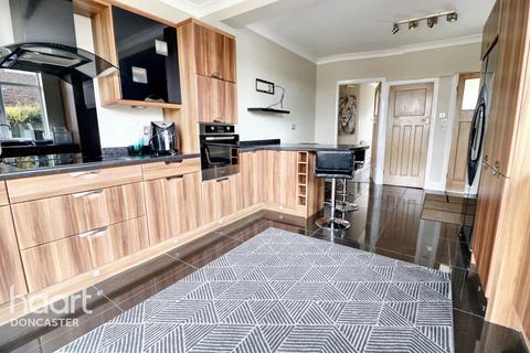 12 Crabgate Drive, Skellow, Doncaster, DN6 8LD