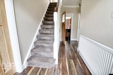 12 Crabgate Drive, Skellow, Doncaster, DN6 8LD