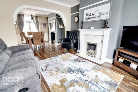 12 Crabgate Drive, Skellow, Doncaster, DN6 8LD