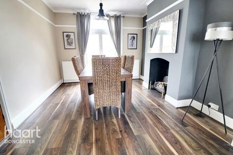 12 Crabgate Drive, Skellow, Doncaster, DN6 8LD