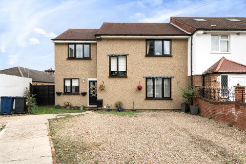 4 bedroom end of terrace house for sale, Rushdene Close, Northolt, Middlesex