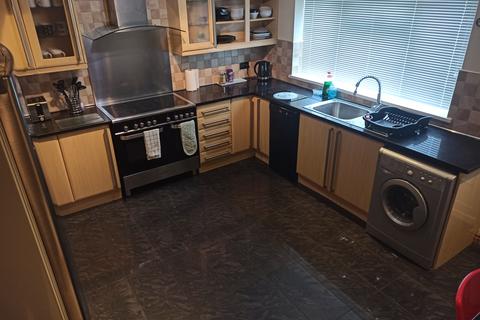 6 bedroom terraced house to rent, Leeds LS6