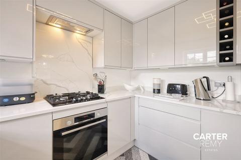 169 Caspian Way, Purfleet-on-thames, RM19 1LA
