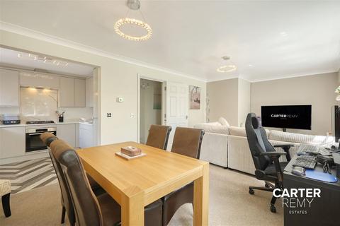 169 Caspian Way, Purfleet-on-thames, RM19 1LA